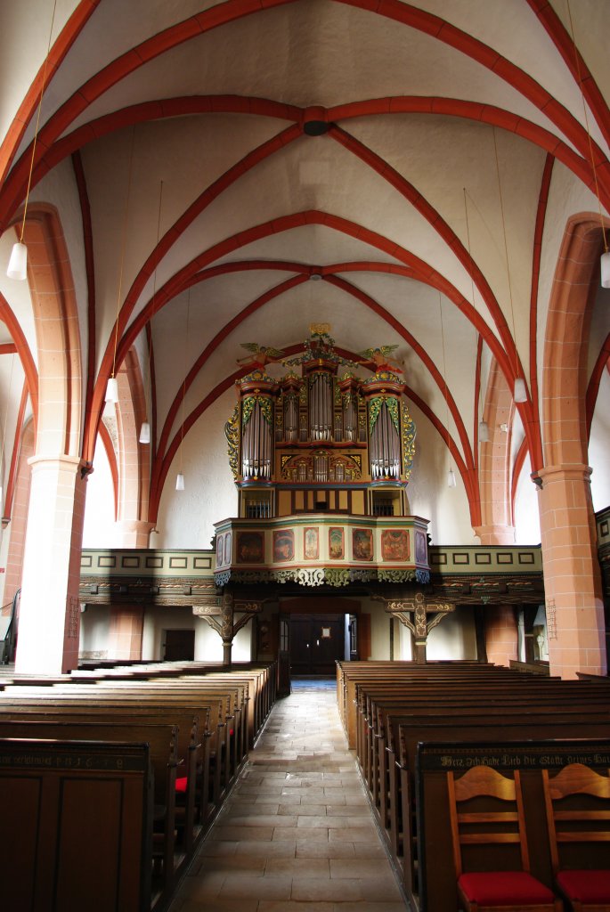 Ev. Stadtkirche von Grebenstein, gotische Hallenkirche, erbaut im 14. Jahrhundert, 
Kreis Kassel (12.04.2009)