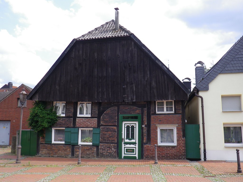 Fachwerkhaus aus dem Jahre   1611 in Haltern am See 11.06.2011