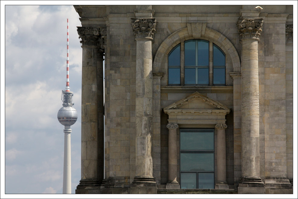 Fernsehturm und Reichstag. 19.08.2010 (Matthias)