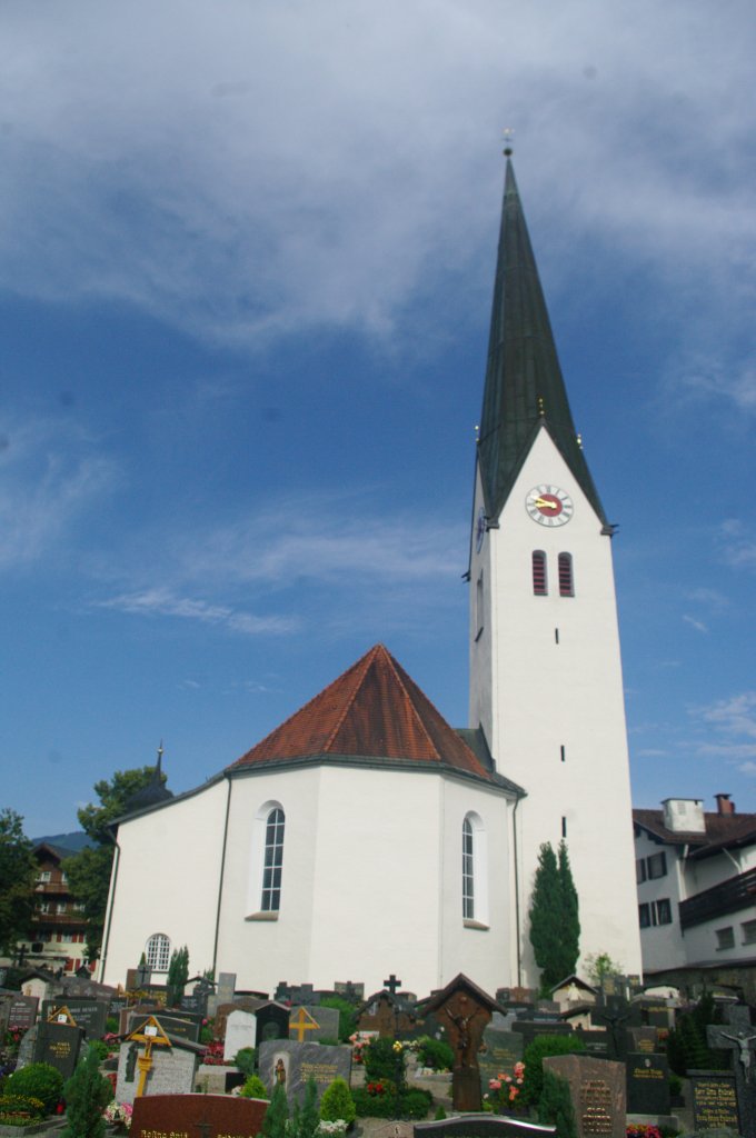 Fischen im Allgu, St. Verena Kirche, erbaut im 15. Jahrhundert, erweitert 1677 und 1699 (28.07.2013)