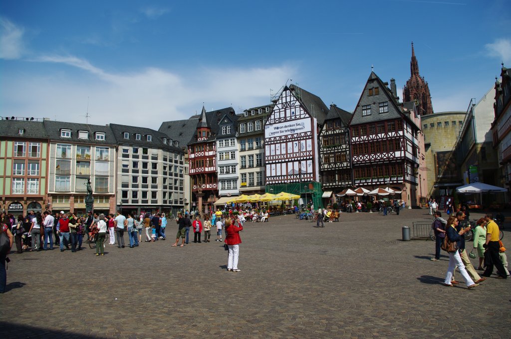 Frankfurt, stliche Huserzeile am Rmerberg (26.04.2009)