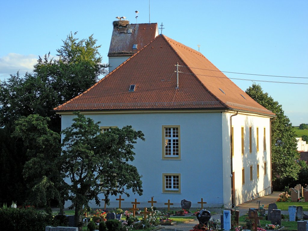 Freiburg im Breisgau, die Bergkirche steht im Ortsteil Opfingen, der erste Kirchenbau geht zurck auf das Jahr 1525, seit 1556 protestantisch, eine Orgel von Georg Markus Stein von 1781 ist weitgehend erhalten, Aug.2011