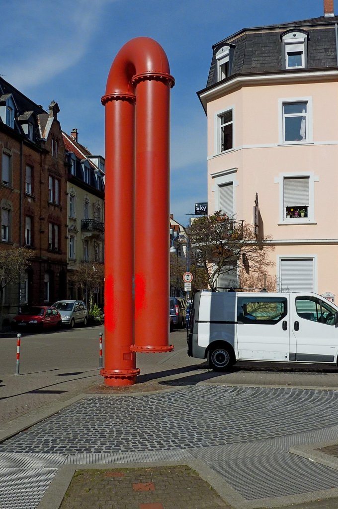 Freiburg im Breisgau, der Lederle-Brunnen im Stadtteil Sthlinger, erinnert an die hier bis 1977 ansige  weltbekannte Pumpenfabrik, April 2012