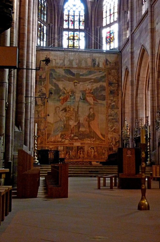 Freiburg im Breisgau, im Mnster wird jhrlich von Aschermittwoch bis Karsamstag der Altar mit diesem Fastentuch verhllt, das von 1612 stammende bemalte Tuch ist ber 12m hoch, 10m breit und wiegt fast eine Tonne, ist das grte erhaltene Stck dieser Art weltweit, Mrz 2012