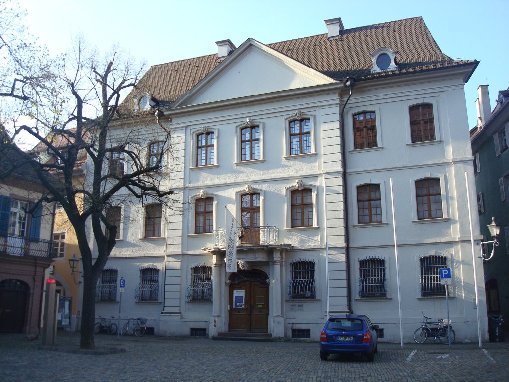 Freiburg im Breisgau,
 Haus zum schnen Eck , 1761 durch den Freiburger Maler, Bildhauer und Architekten Joh,Chr.Wentzinger erbaut als eigenes Wohnhaus,
seit 1993 Museum fr Stadtgeschichte,
April 2010