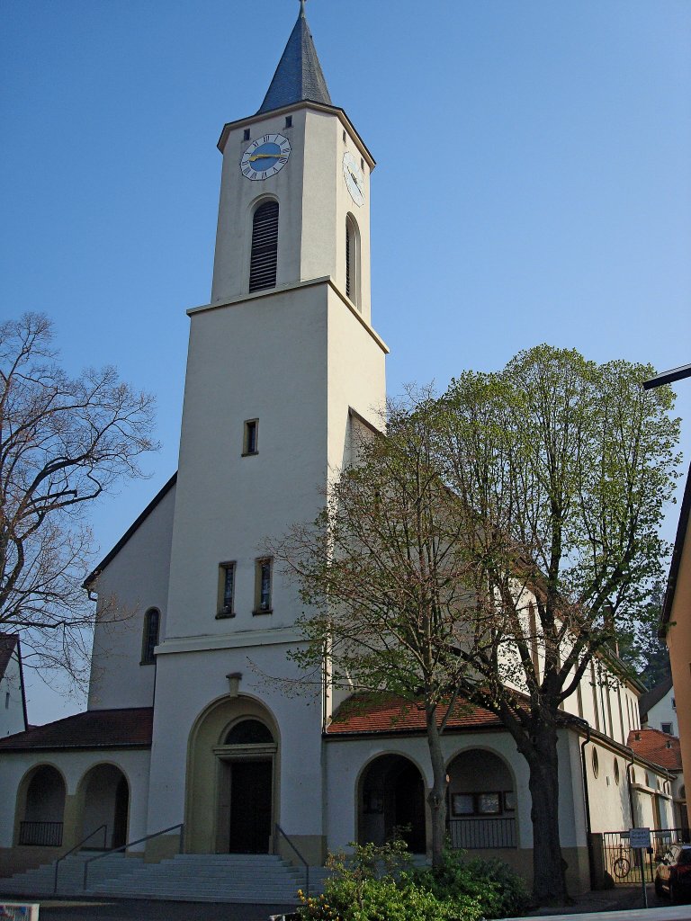 Freiburg-Herdern, kath. St.Urban-Kirche, 1841 erbaut, 1935-36 erweitert und neu geweiht, April 2010