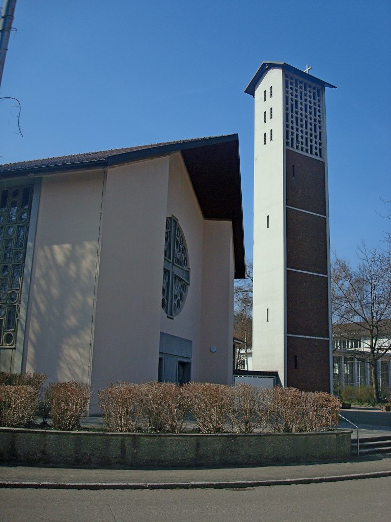 Freiburg-Littenweiler, die kath.St.Barbara-Kirche wurde 1956-57 erbaut, Mrz 2011