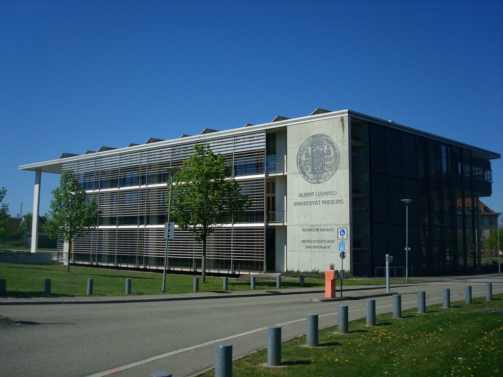 Freiburg, Universittsbau der Technischen Fakultt, April 2011
