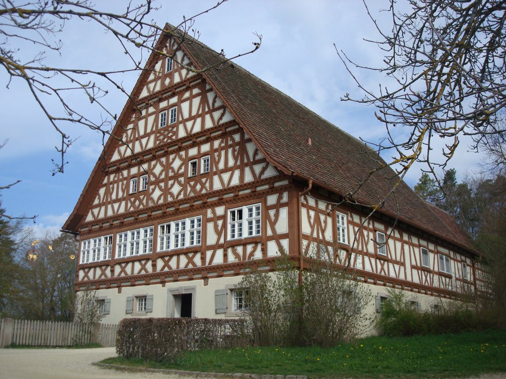 Freilichtmuseum Neuhausen ob Eck,
Gasthaus  Ochsen  aus Schopfloch Kreis Freudenstadt, gebaut 1707,
dient hier im Museum wieder als Gaststtte,
April 2010