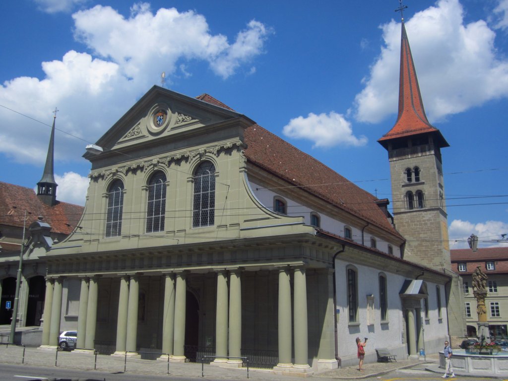 Fribourg, Kirche Notre Dame, erbaut im 12. Jahrhundert, umgestaltet von 1785 bis 1787 (28.05.2012)