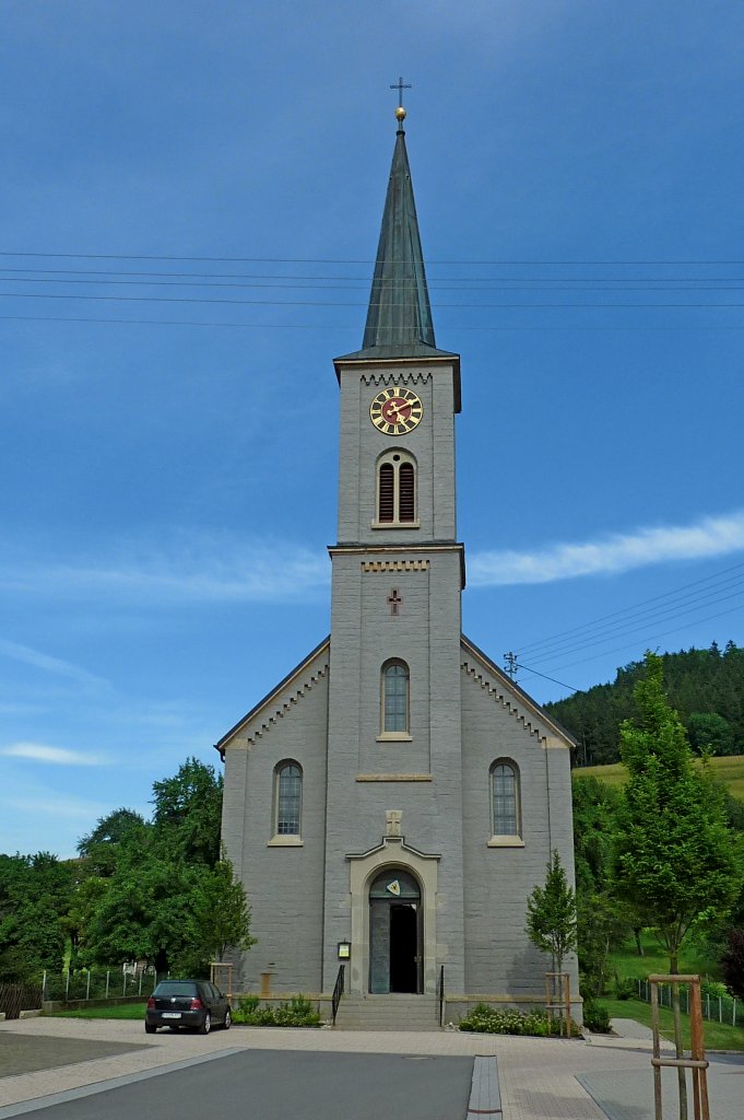 Frstenberg, die katholische Kirche St.Maria und Hilarius,, Juli 2012