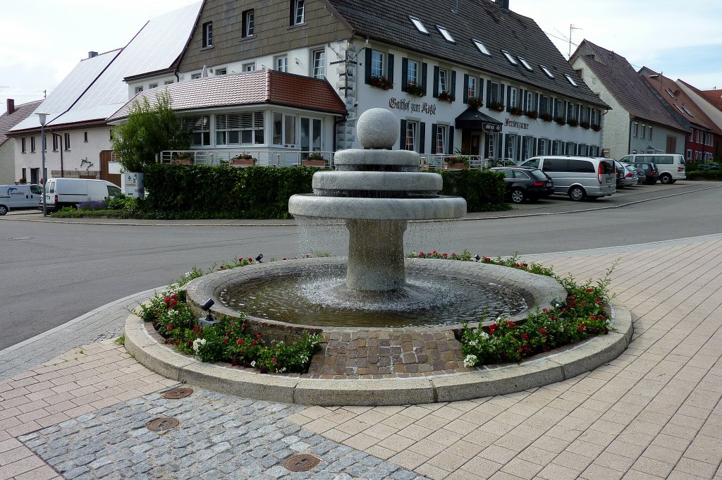 Frstenberg, neugestalteter Brunnen, Juli 2012