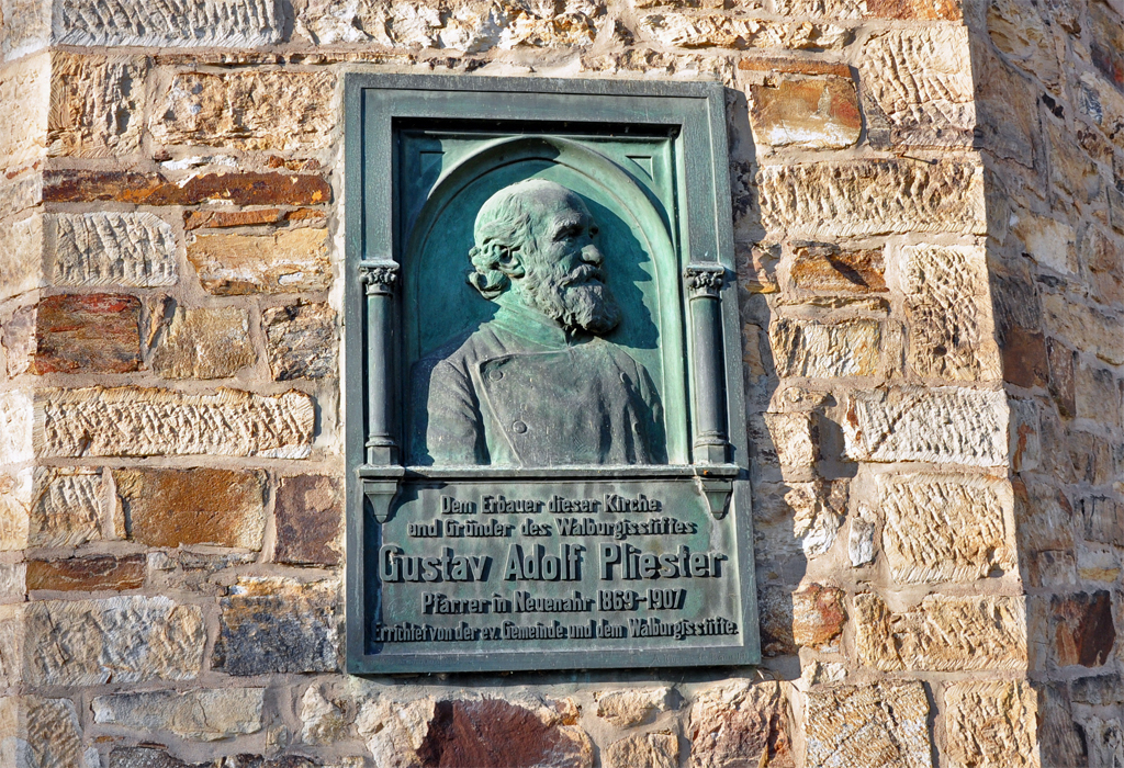 Gedenktafel an der Martin Luther Kirche in Bad Neuenahr - 19.11.2012