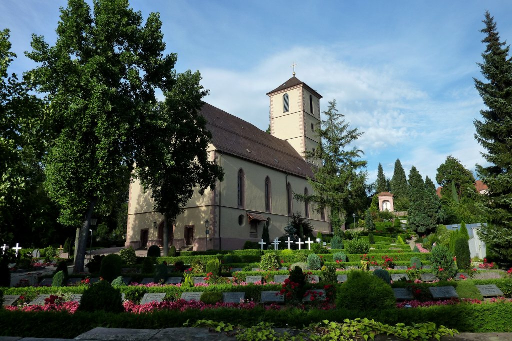 Gengenbach, die St.Martinskirche, Grundsteinlegung war 1452, nach Zerstrung im 17.Jahrhundert wieder neu aufgebaut, Aug.2011