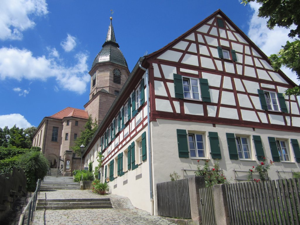 Georgensgmnd, St. Georg Kirche und Pfarrhaus, erbaut von 1757 bis 1758 als Markgrafenkirche durch Johann David Steingruber, Kreis Roth (16.06.2013)