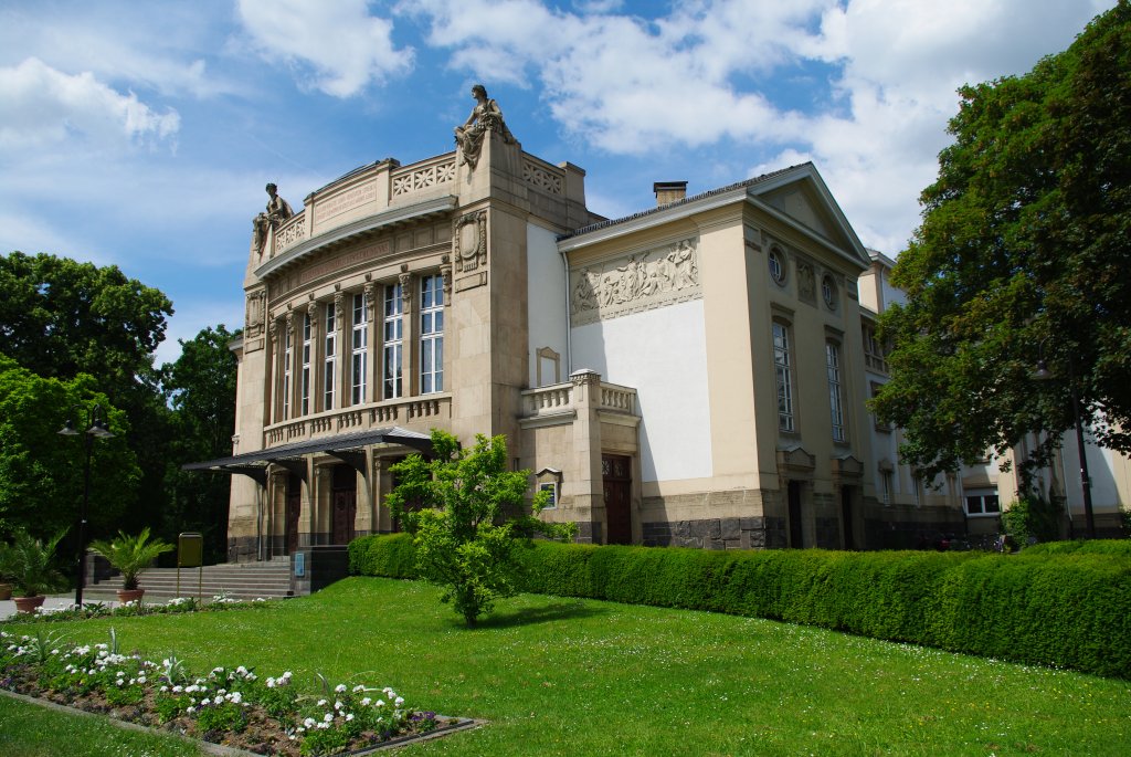 Gieen, Stadttheater, erbaut von 1906 bis 1907, erbaut vom Architektenbro 
Fellmer & Helmer (31.05.2009)