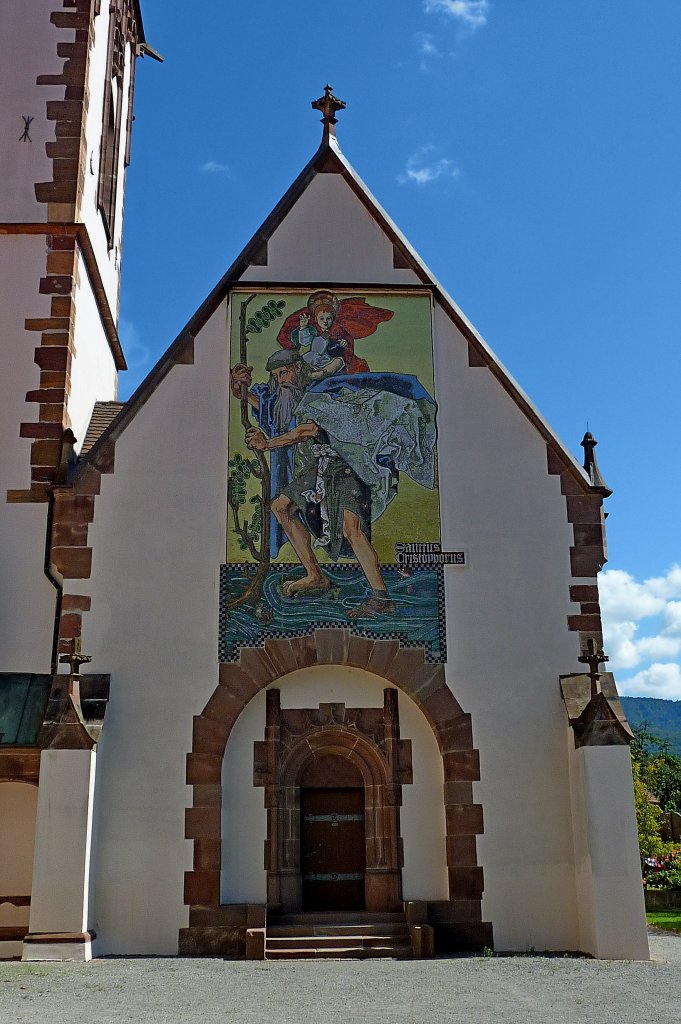 Glottertal, eine Christophorusdarstellung an der Seitenkapelle der Pfarrkirche St.Blasius, Aug.2011