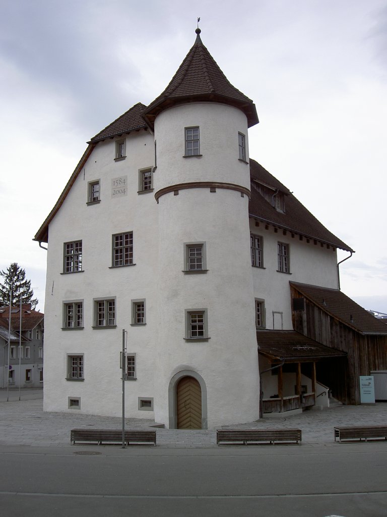 Gtzis, Junker Jonas Schlssle, erbaut 1584 als Adelssitz der Familie Jonas (17.03.2013)