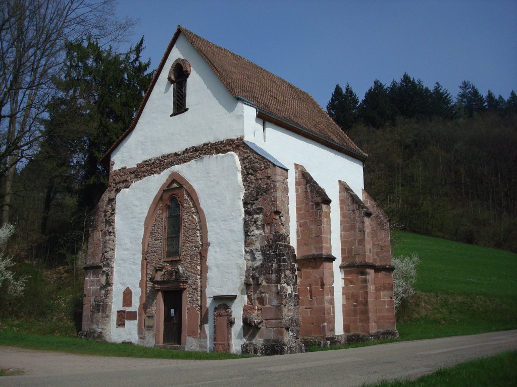 gotische Marienkapelle, gestiftet 1310 vom Ritter Bruno von Hornberg,
als einzig erhalten gebliebener Teil des Klosters Tennenbach, 
unweit von Emmendingen,
April 2010