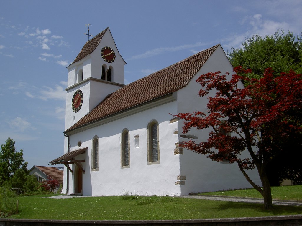 Gotische Ref. Dorfkirche von Egliswil, erbaut im 14. Jahrhundert, Kirchturm von 1583, Bezirk Lenzburg (07.06.2012)