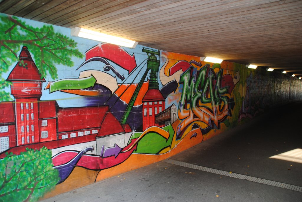 Grafftikunst in einen Fugngertunnel in Lehrte. Diese wurde von der Stadt Lehrte mal in Auftrag geben. Foto vom 18.Oktober 2010.