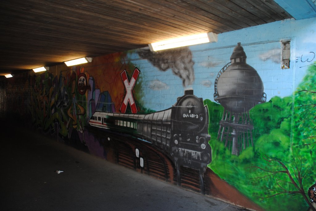 Grafftikunst in einen Fugngertunnel in Lehrte. Diese wurde von der Stadt Lehrte mal in Auftrag geben. Foto vom 18.Oktober 2010.