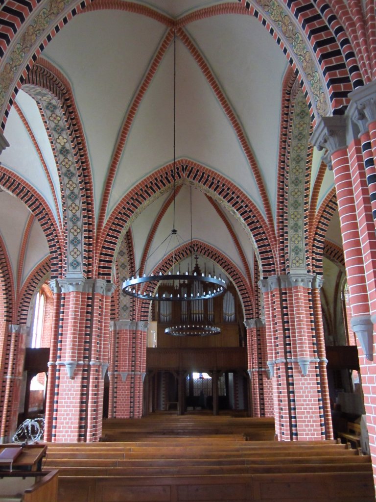 Grevesmhlen, Orgelempore der St. Nikolai Kirche mit Orgel von 1872 der Firma 
Friedrich Friese (12.07.2012)