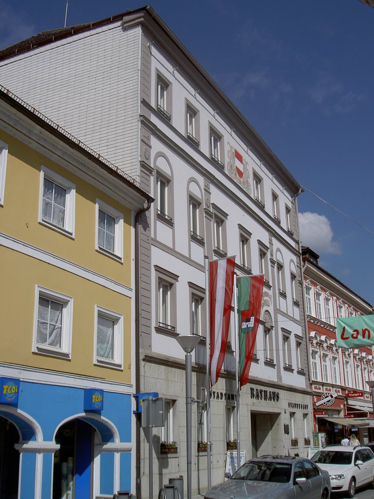 Grieskirchen, Rathaus am Stadtplatz, erbaut 1892 (05.05.2013)