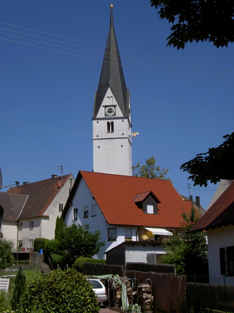 Gundelfingen, St. Martin Kirche, 1747 barock verndert von Johann Heel,
Landkreis Dillingen (28.06.2011)