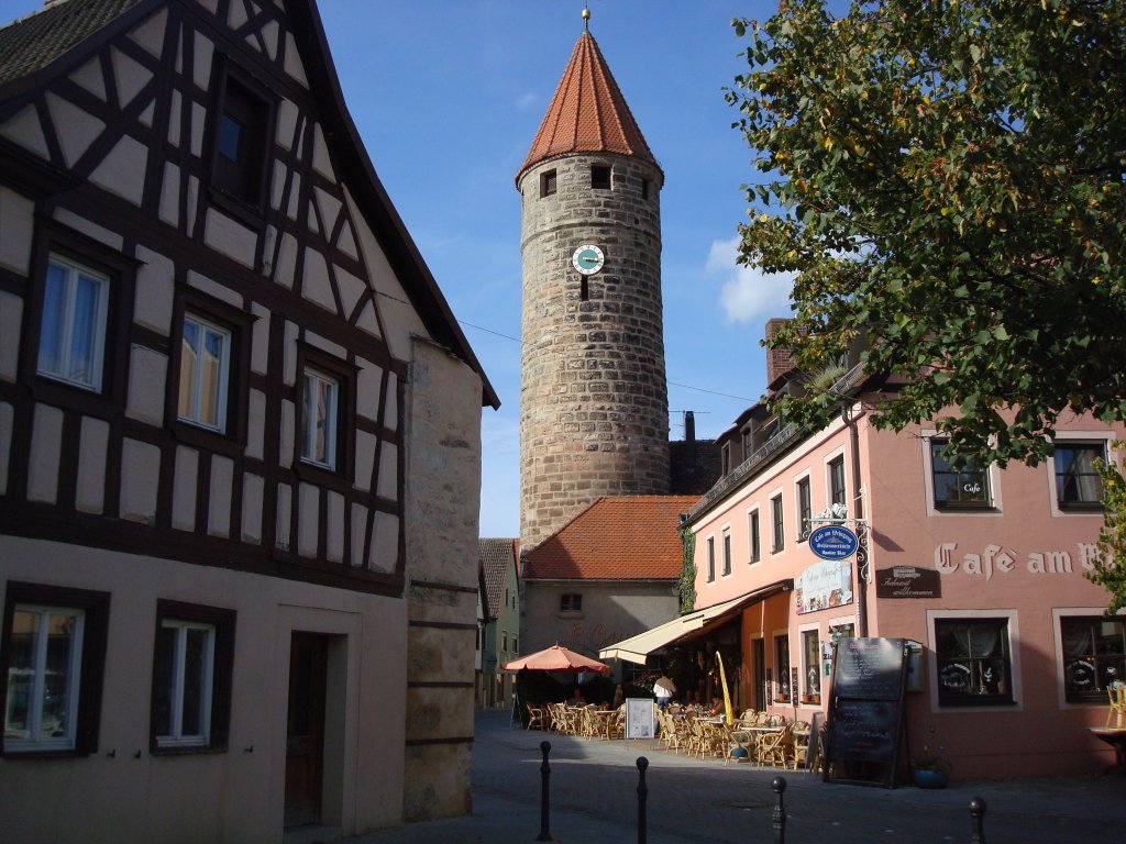 Gunzenhausen im Frnkischen Seenland,
der Frberturm,
Okt.2009