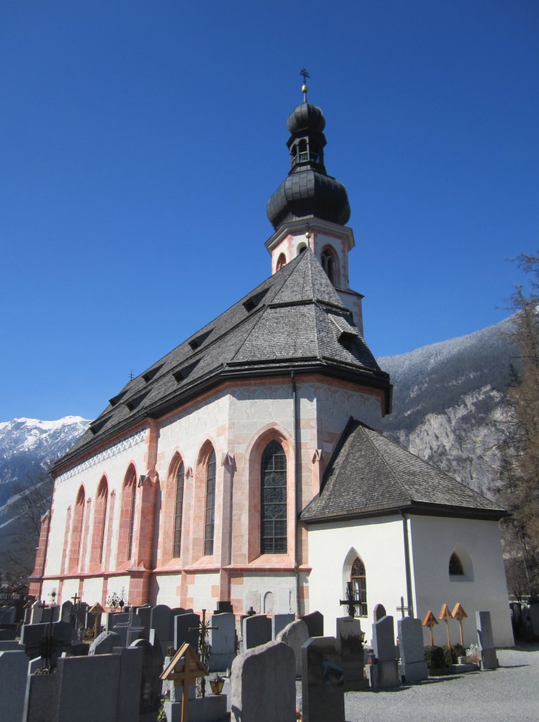 Haiming, Pfarrkirche zu den hl. Chrysanth und Daria, erbaut ab 1384, 1511 vergrert (01.04.2013)