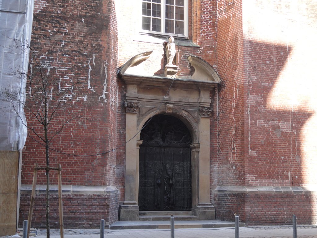 Hamburg am 19.3.2012, St. Jakobikirche, Eingang Jakobikirchhof 