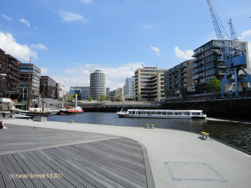 Hamburg, Hafencity am 5.8.2011, Magellanterrassen

