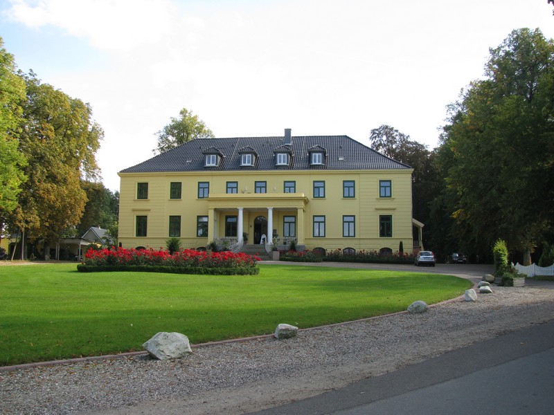 Harkensee; Strae der freundschaft, Gutshaus (Hotel) 18.09.2009