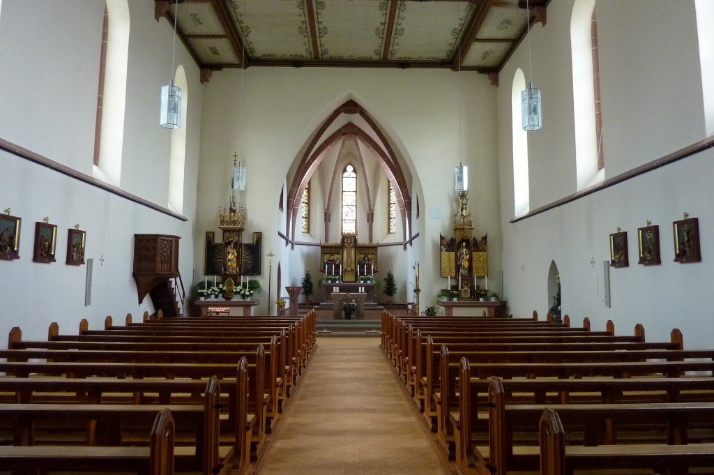 Hausen im Wiesental, Innenraum der neugotischen St.Josephs-Kirche, Mai 2012