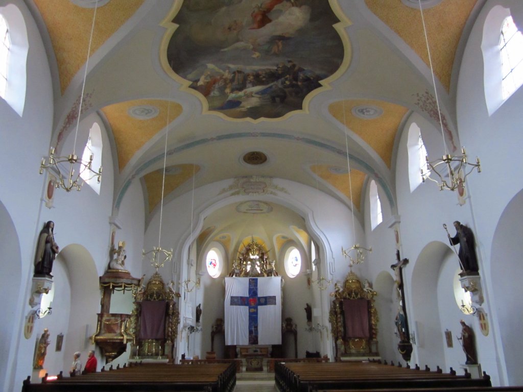 Hausham, neubarocke Ausstattung der St. Anton Kirche, Altarraum im Jugendstil 
(06.04.2012)