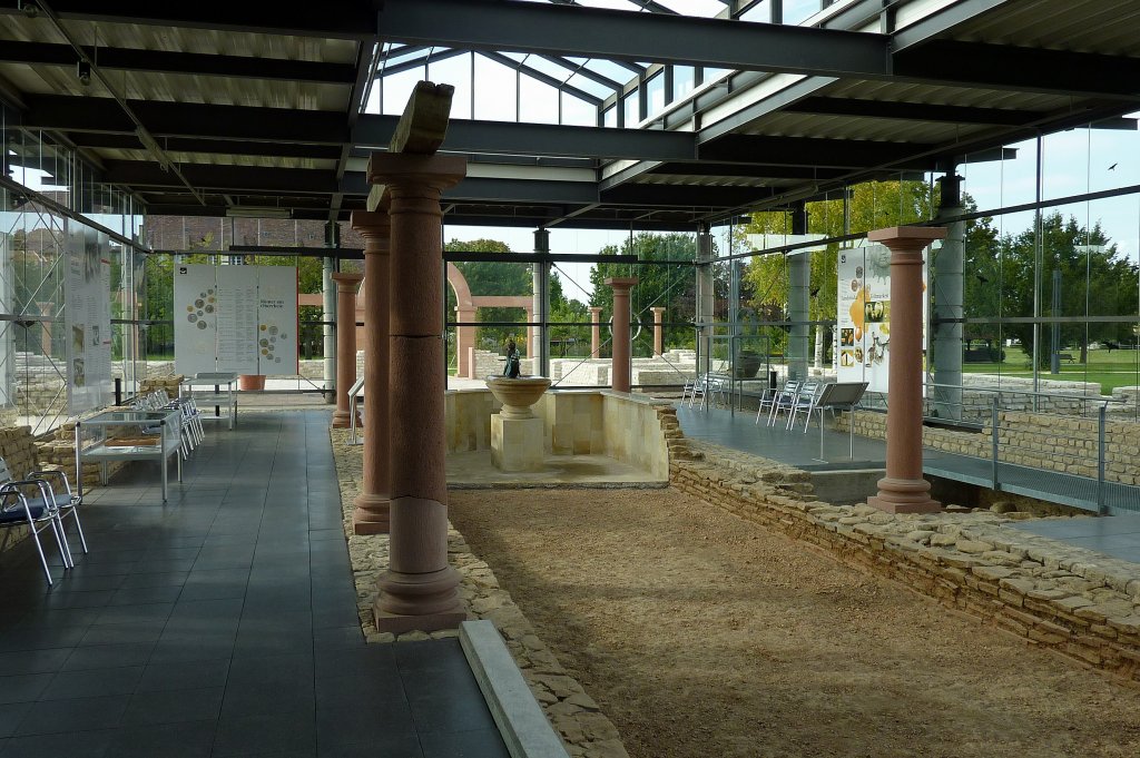 Heitersheim, die Ausgrabungen im Römermuseum der Villa Urbana aus dem 1.Jahrhundert unter Glas, sehenswert und Eintritt frei, Sept.2011
