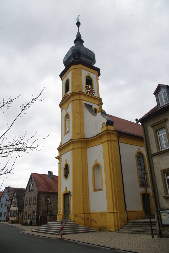 Hemmersheim, Kath. Pfarrkirche St. Kilian an der Hauptstrae, erbaut von 1766 bis 
1767 durch Michael Fischer (17.02.2012)