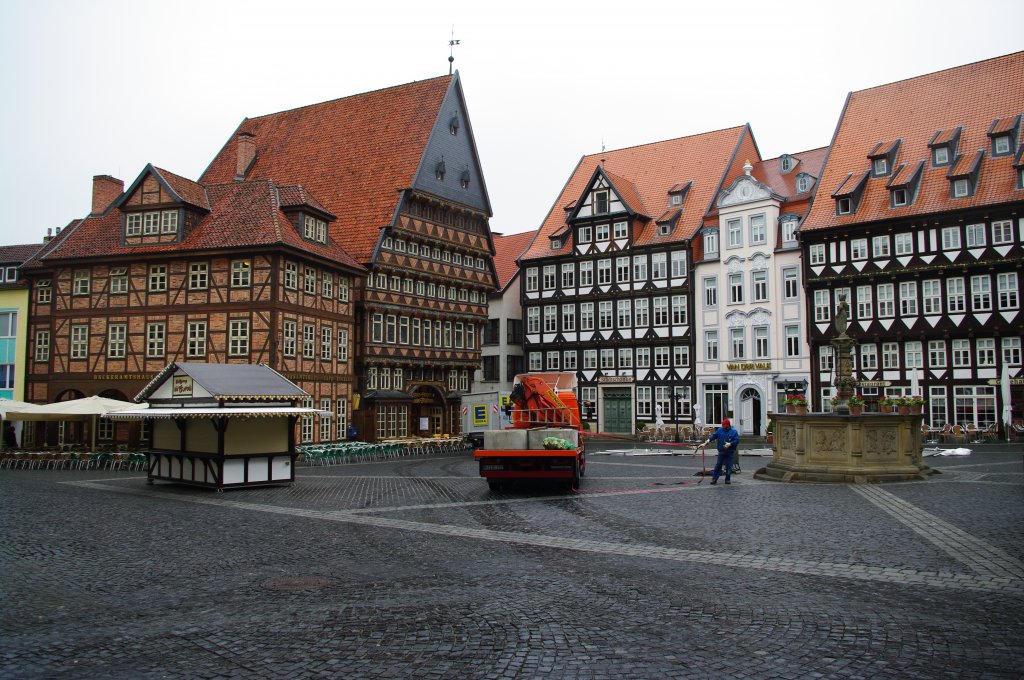 Hildesheim, Marktplatz mit Stadtmuseum (10.05.2010)