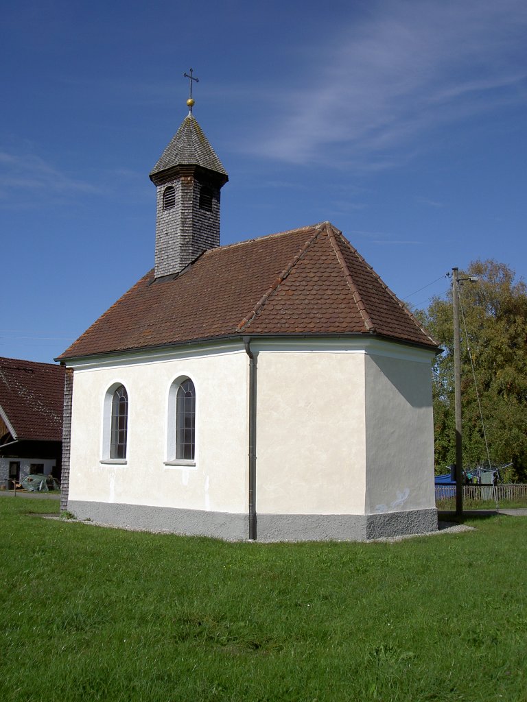 Hl. Kreuz Kapelle in Huttenried, erbaut 1863 (03.10.2012) 
