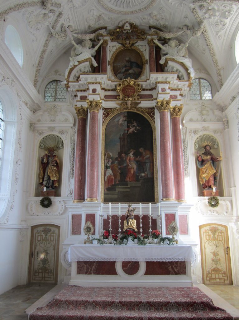 Hochaltar der Wallfahrtskirche in Ilgen mit Gnadenbild aus dem 15. Jahrhundert, 
Altarbild gemalt vom Steingader Klosterbruder Lukas Schwaiger (03.10.2012)