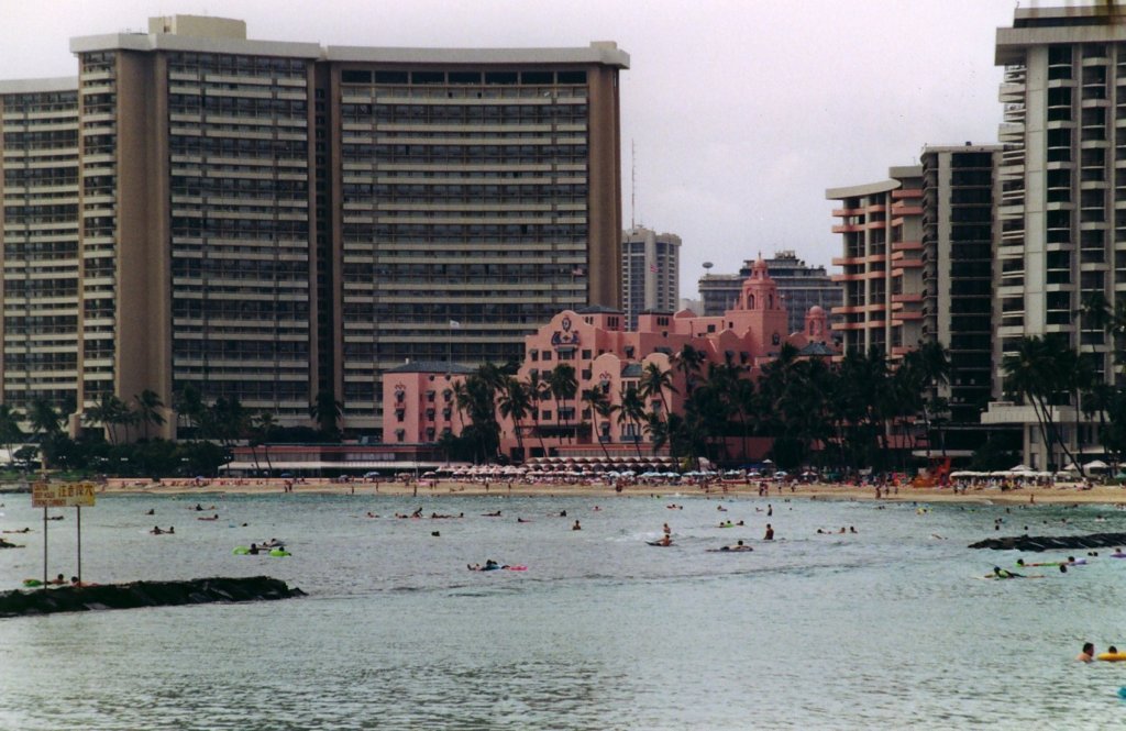 Honolulu, Waikiki Beach, Hotel Royal Hawaiian (21.03.2003)