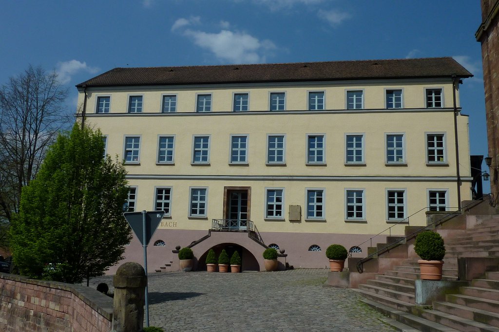 Hornbach in der Sdwest-Pfalz, das alte Schulhaus, 1826 erbaut, April 2011