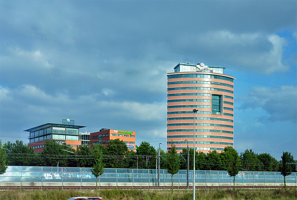 Hotelhochhaus und Firmengebäude bei Breda/Nl. - 15.09.2012