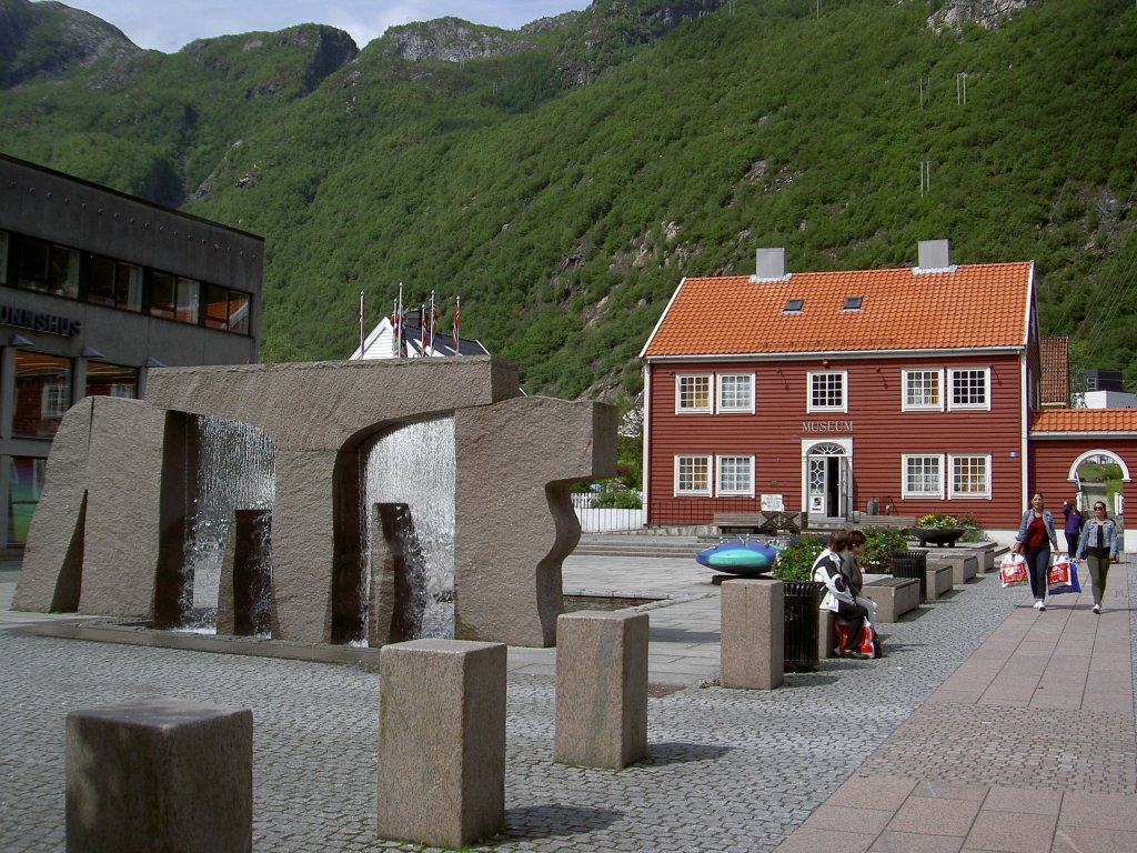 Hoyanger, Marktplatz und Stadtmuseum (26.06.2013)