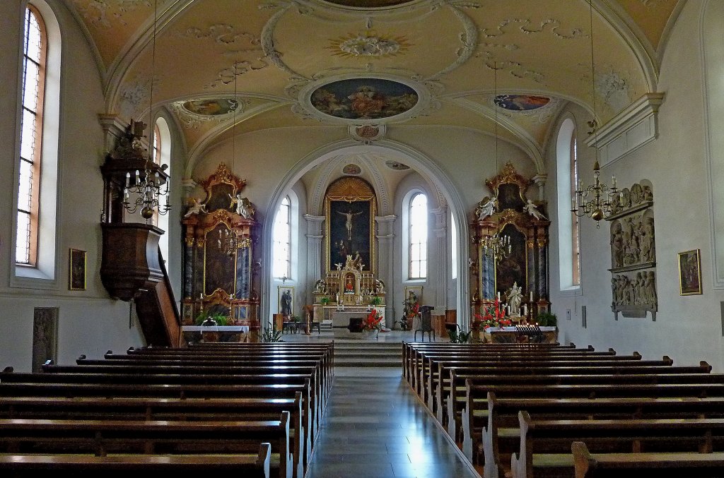 Hfingen, der Innenraum der katholischen St.Verena und Gallus-Kirche, Sept.2011 