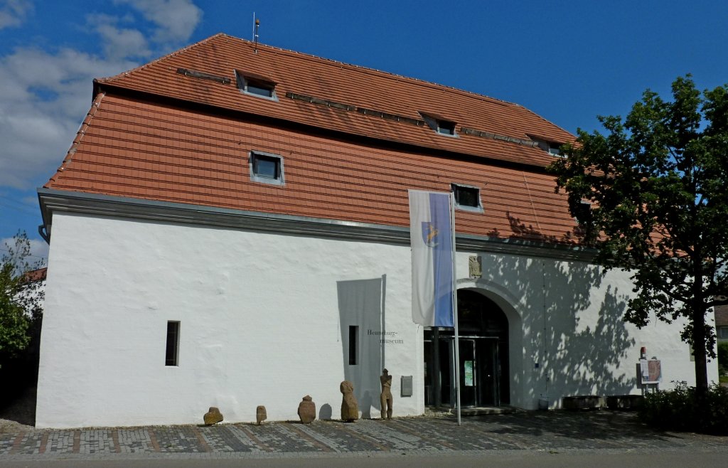 Hundersingen, das Heuneburgmuseum mit einer bersicht der ber 100-jhrigen Forschungen und Ausgrabungen auf der Keltensiedlung Heuneburg, Aug.2012