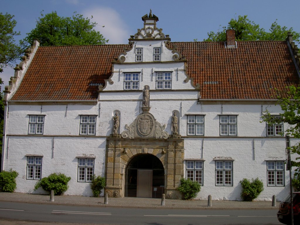 Husum, Torhaus vom Schloss (11.05.2011)