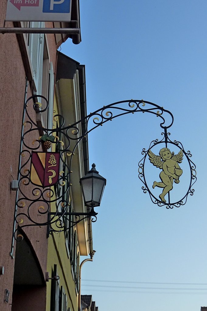 Ihringen am Kaiserstuhl, Gasthof  Goldener Engel , Okt.2012