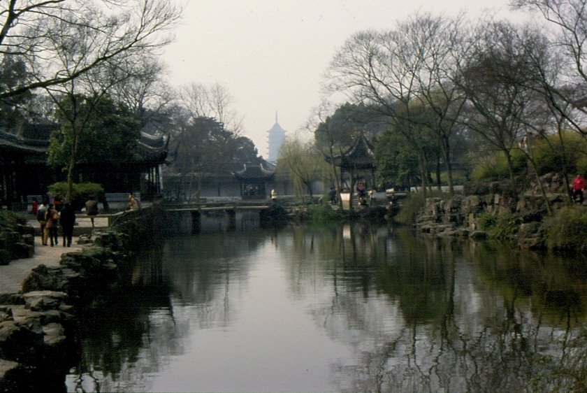 In den Gärten der Stadt Suzhou im Februar 2003